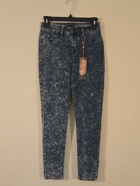 Laurie Felt Acid Wash Skinny Jeans  Blue/White XS